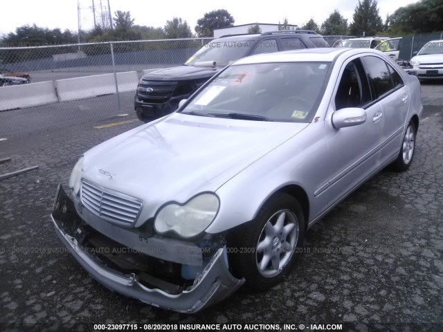 WDBRF84J64F475743 - 2004 MERCEDES-BENZ C 320 4MATIC SILVER photo 2