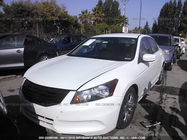 1HGCP2F48CA194811 - 2012 HONDA ACCORD LXP WHITE photo 2