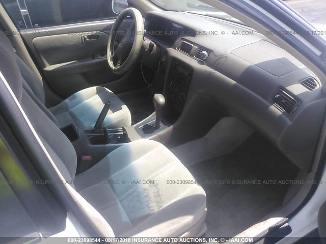 4T1BG22K41U779164 - 2001 TOYOTA CAMRY CE/LE/XLE თეთრი ფოტო 5