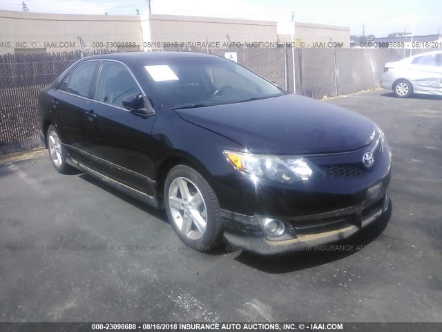 4T1BF1FK2DU238965 - 2013 TOYOTA CAMRY L/SE/LE/XLE შავი ფოტო 1