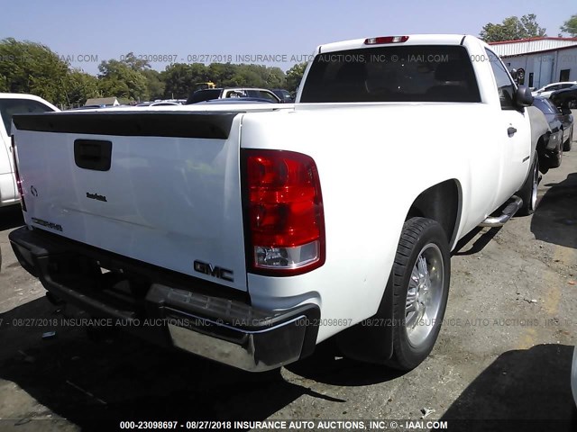 1GTEC14CX8Z211589 - 2008 GMC SIERRA C1500 WHITE photo 4