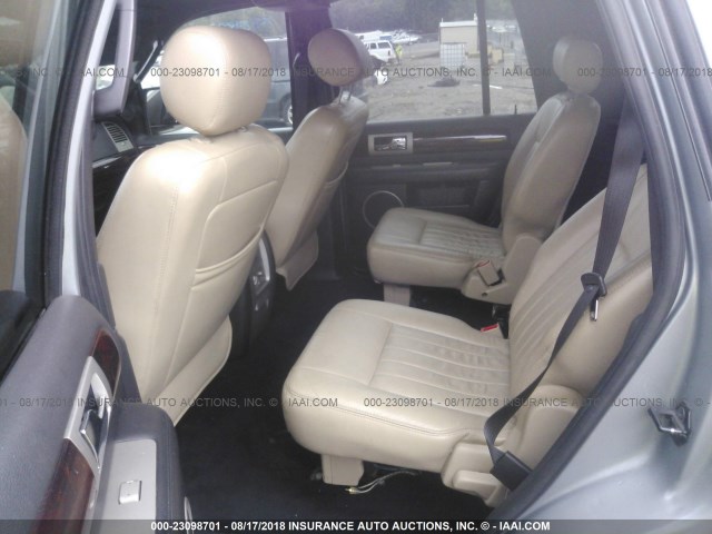 5LMFU28506LJ25493 - 2006 LINCOLN NAVIGATOR Gri fotoğraf 8