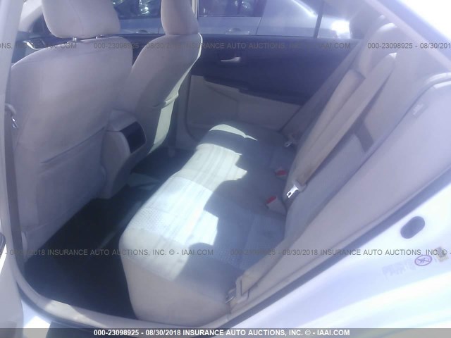 4T1BF1FK0CU513540 - 2012 TOYOTA CAMRY SE/LE/XLE თეთრი ფოტო 8