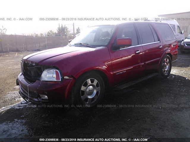 5LMFU28506LJ13392 - 2006 LINCOLN NAVIGATOR BURGUNDY photo 2