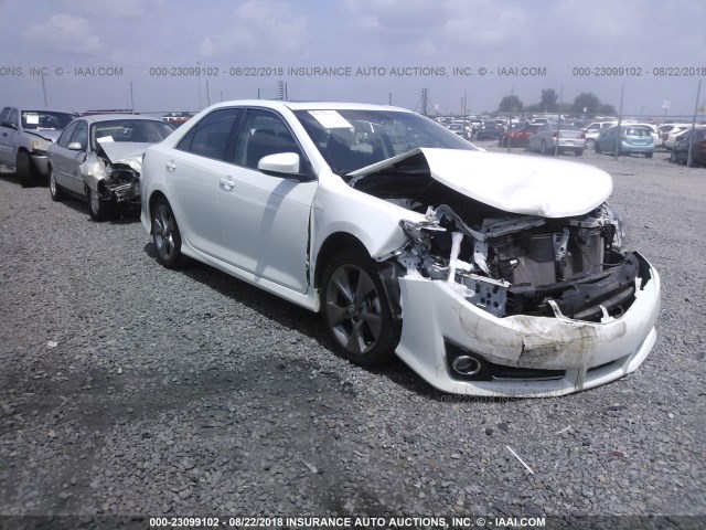 4T1BF1FKXEU449798 - 2014 TOYOTA CAMRY L/SE/LE/XLE 白色 照片 1