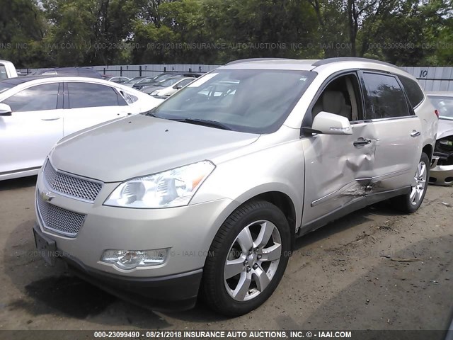 1GNKVLED9BJ215453 - 2011 CHEVROLET TRAVERSE LTZ GOLD photo 2