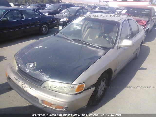 1HGCD5631SA095568 - 1995 HONDA ACCORD LX/EX Champagne photo 2