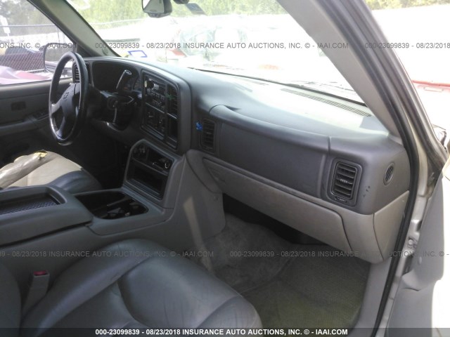 1GNEC13Z64R309526 - 2004 CHEVROLET TAHOE C1500 TAN photo 5