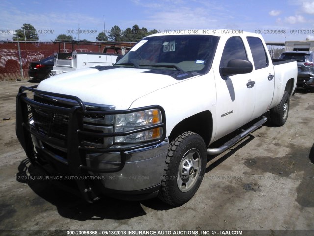 1GC1CVC83BF217049 - 2011 CHEVROLET SILVERADO C2500 HEAVY DUTY WHITE photo 2