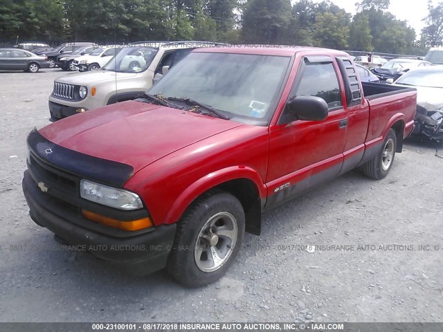 1GCCS1957Y8281318 - 2000 CHEVROLET S TRUCK S10 RED photo 2