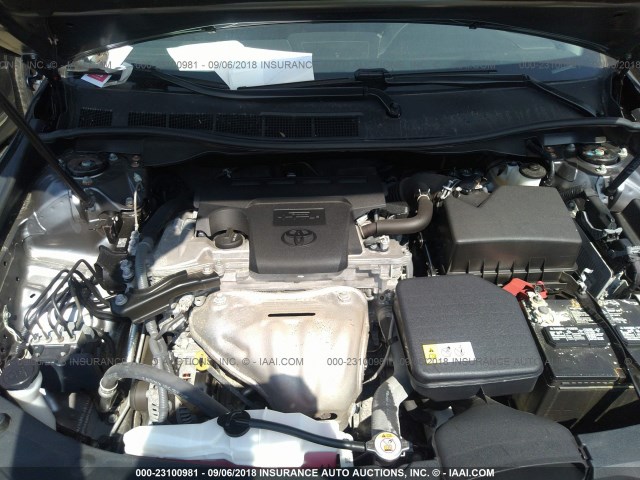 4T1BF1FK3HU300394 - 2017 TOYOTA CAMRY LE/XLE/SE/XSE 棕色 照片 10