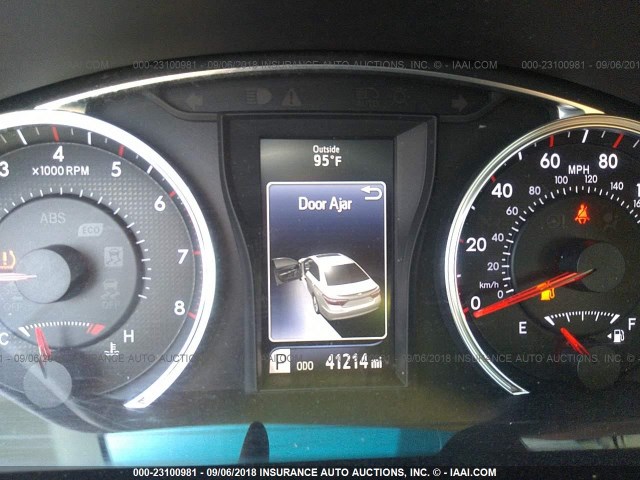 4T1BF1FK3HU300394 - 2017 TOYOTA CAMRY LE/XLE/SE/XSE 棕色 照片 7