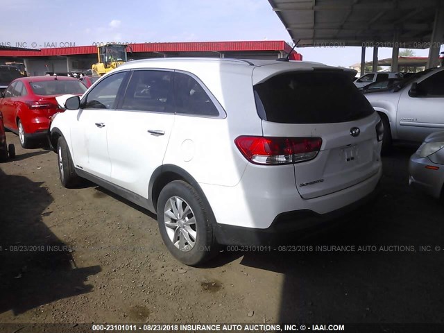 5XYPGDA59JG340397 - 2018 KIA SORENTO LX/L WHITE photo 3