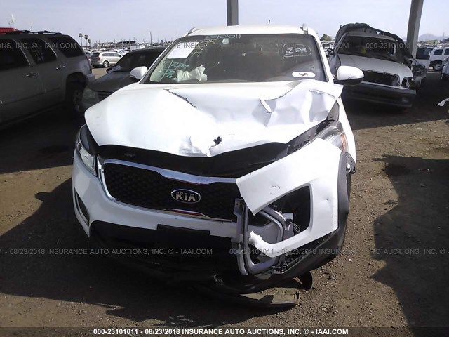 5XYPGDA59JG340397 - 2018 KIA SORENTO LX/L WHITE photo 6