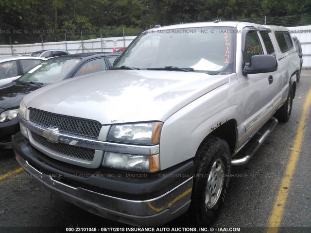 2GCEK19T341152545 - 2004 CHEVROLET SILVERADO K1500 SILVER photo 2