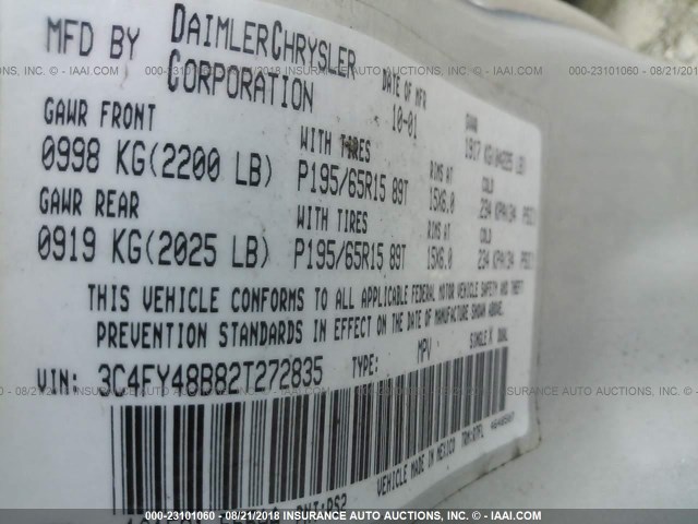 3C4FY48B82T272835 - 2002 CHRYSLER PT CRUISER CLASSIC 银色 照片 9