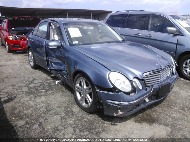 WDBUF83J75X173983 - 2005 MERCEDES-BENZ E 500 4MATIC BLUE photo 1