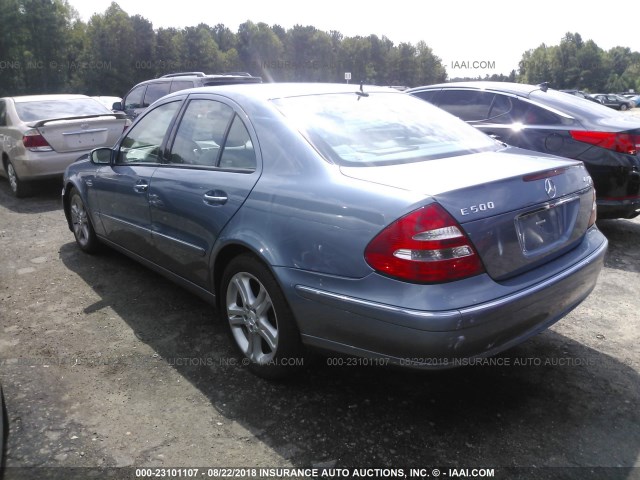 WDBUF83J75X173983 - 2005 MERCEDES-BENZ E 500 4MATIC BLUE photo 3