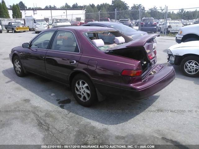 4T1BF28K7WU924568 - 1998 TOYOTA CAMRY CE/LE/XLE 红色 照片 3