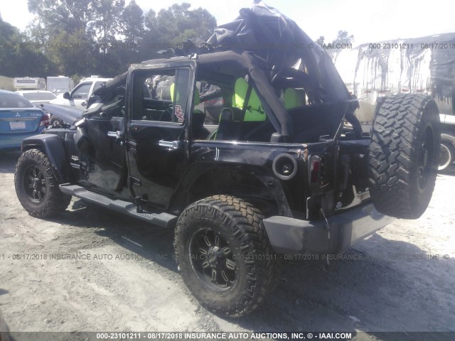 1J4BA5H12AL155174 - 2010 JEEP WRANGLER UNLIMITE SAHARA BLACK photo 3