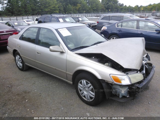 4T1BG22K5YU924271 - 2000 TOYOTA CAMRY CE/LE/XLE 金色 照片 1
