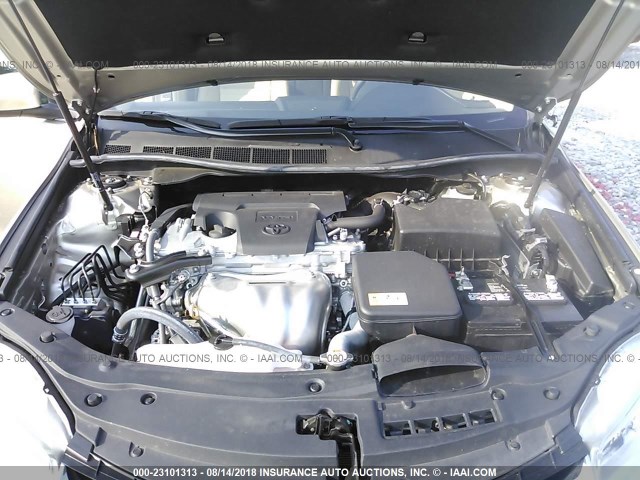 4T1BF1FK0HU358060 - 2017 TOYOTA CAMRY LE/XLE/SE/XSE GOLD photo 10