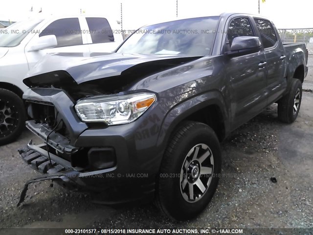 5TFAX5GN2JX113262 - 2018 TOYOTA Tacoma DOUBLE CAB/SR/SR5 GRAY photo 2