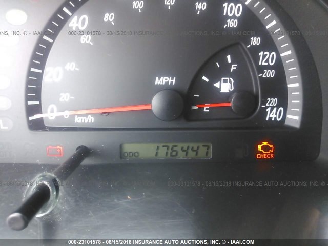 4T1BE32KX2U036232 - 2002 TOYOTA CAMRY LE/XLE/SE Qızıl foto 7