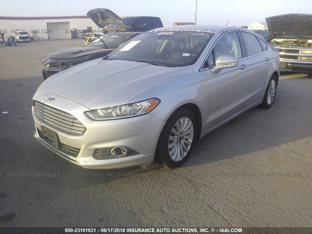 3FA6P0LU1DR260679 - 2013 FORD FUSION SE HYBRID SILVER photo 2