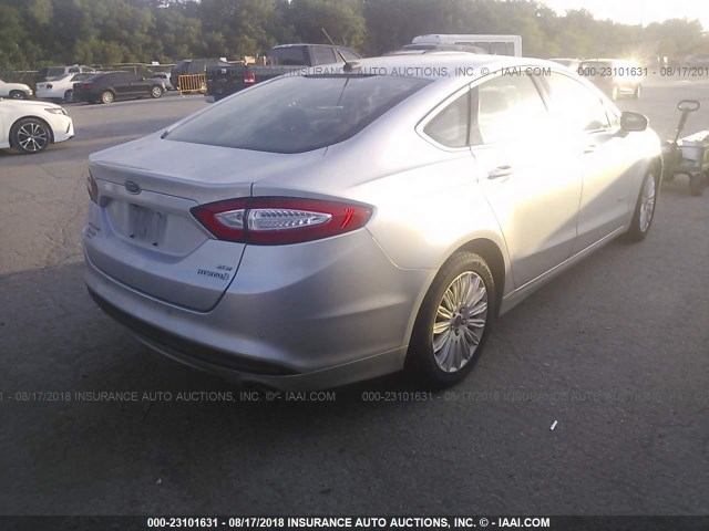 3FA6P0LU1DR260679 - 2013 FORD FUSION SE HYBRID SILVER photo 4