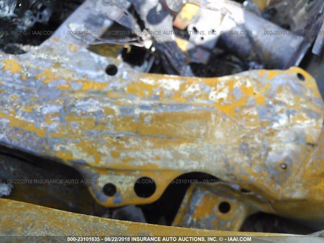 4T1BF1FK3HU304171 - 2017 TOYOTA CAMRY LE/XLE/SE/XSE GRAY photo 9