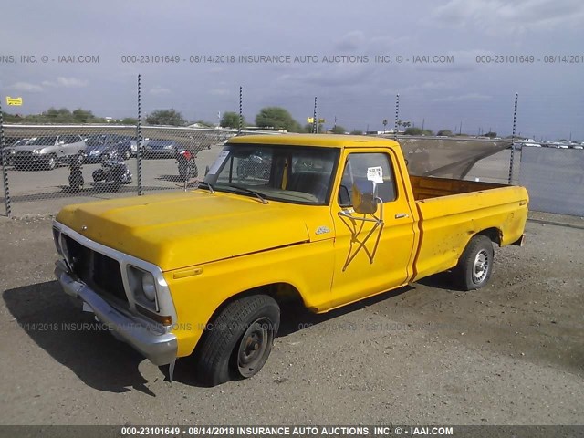 F10BRBE4401 - 1978 FORD F100 YELLOW photo 2