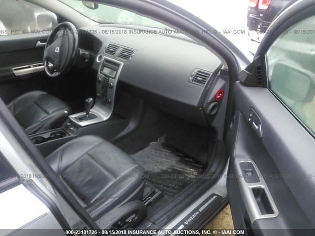 YV1MS682962159062 - 2006 VOLVO S40 T5 SILVER photo 5