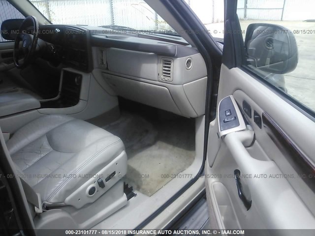 1GYEC63T35R105568 - 2005 CADILLAC ESCALADE LUXURY Qara foto 5