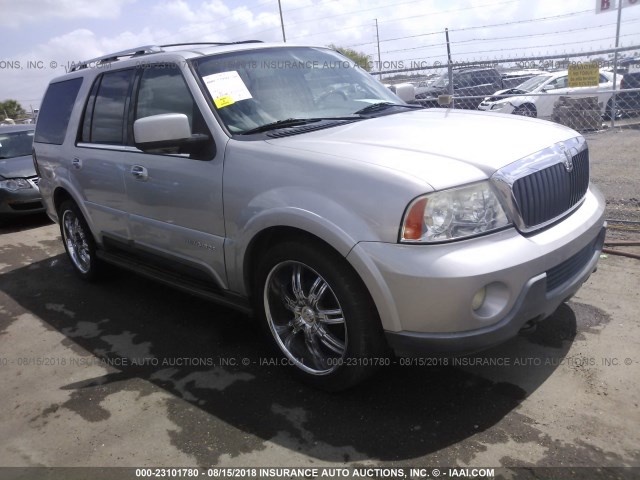 5LMFU28RX4LJ04652 - 2004 LINCOLN NAVIGATOR Gris photo 1