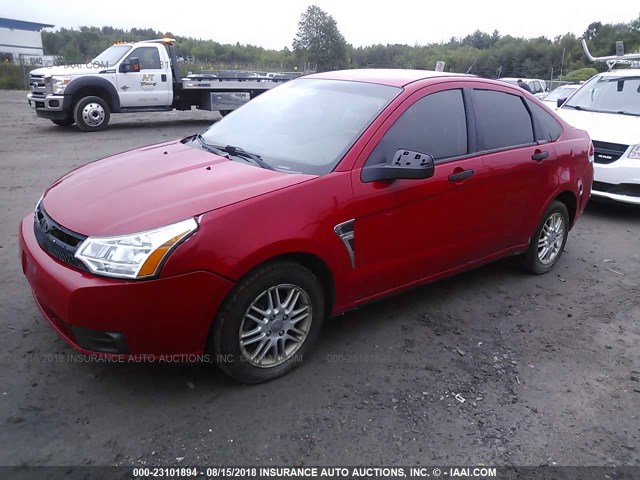 1FAHP35N58W175296 - 2008 FORD FOCUS SE/SEL/SES RED photo 2