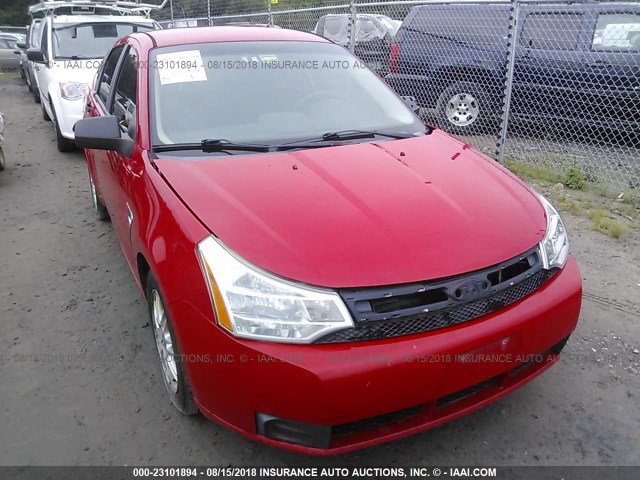 1FAHP35N58W175296 - 2008 FORD FOCUS SE/SEL/SES RED photo 6