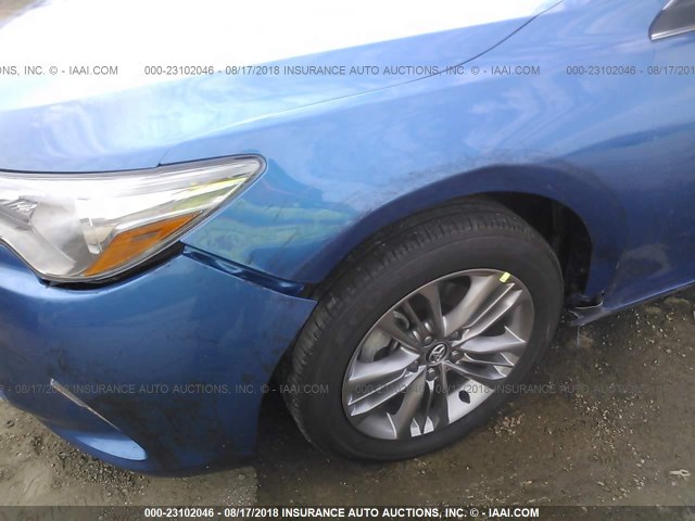 4T1BF1FK9HU741298 - 2017 TOYOTA CAMRY LE/XLE/SE/XSE BLUE photo 6