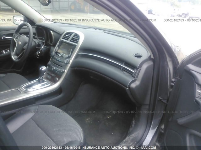 1G11D5RR7DF119098 - 2013 CHEVROLET MALIBU 1LT 灰色 照片 5