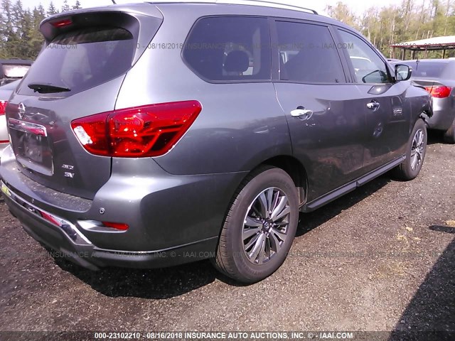 5N1DR2MM3JC637007 - 2018 NISSAN PATHFINDER S/SV/SL/PLATINUM GRAY photo 4