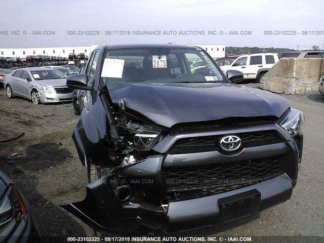 JTEBU5JR6J5491102 - 2018 TOYOTA 4RUNNER SR5 PREM/LTDL/TRAIL/TRD GRAY photo 6