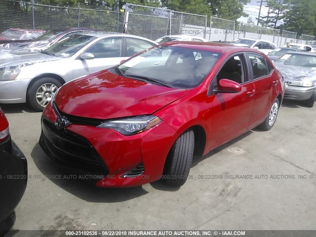 2T1BURHEXJC970527 - 2018 TOYOTA COROLLA L/LE/XLE/SE/XSE RED photo 2