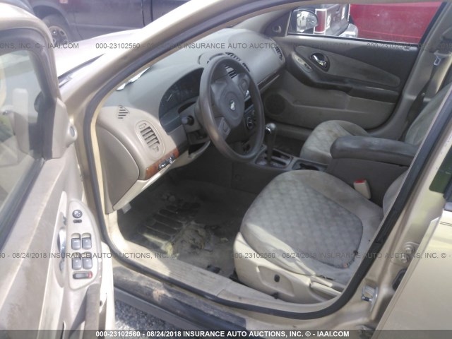 1G1ZT52804F146747 - 2004 CHEVROLET MALIBU LS Bej foto 5