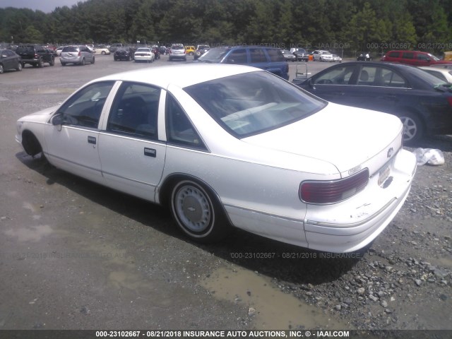 1G1BL53E4PW137916 - 1993 CHEVROLET CAPRICE CLASSIC WHITE photo 3