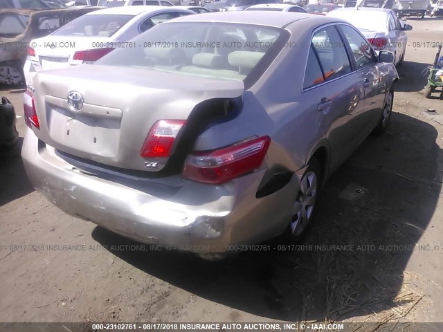 4T4BE46K09R054447 - 2009 TOYOTA CAMRY SE/LE/XLE ვერცხლისფერი ფოტო 4