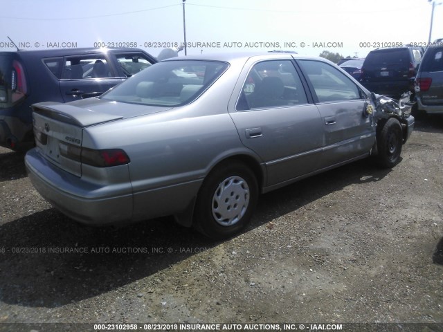 4T1BG22K9WU386218 - 1998 TOYOTA CAMRY CE/LE/XLE 灰色 照片 4