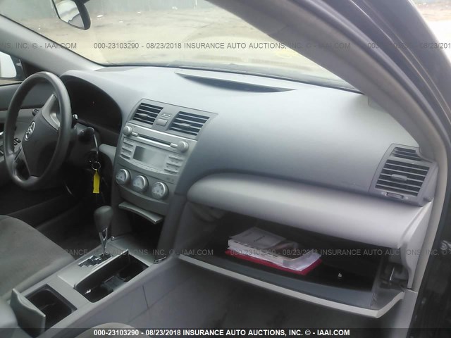 4T4BF3EK1AR048010 - 2010 TOYOTA CAMRY SE/LE/XLE 黑色 照片 5