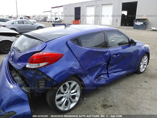 KMHTC6AD3CU057360 - 2012 HYUNDAI VELOSTER BLUE photo 6