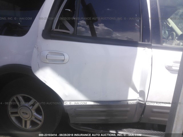 1FMPU16L44LB14383 - 2004 FORD EXPEDITION XLT WHITE photo 6