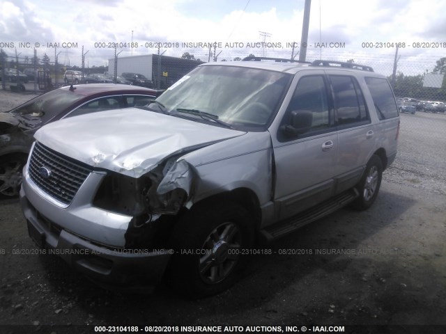 1FMPU15546LB01512 - 2006 FORD EXPEDITION XLT SILVER photo 2